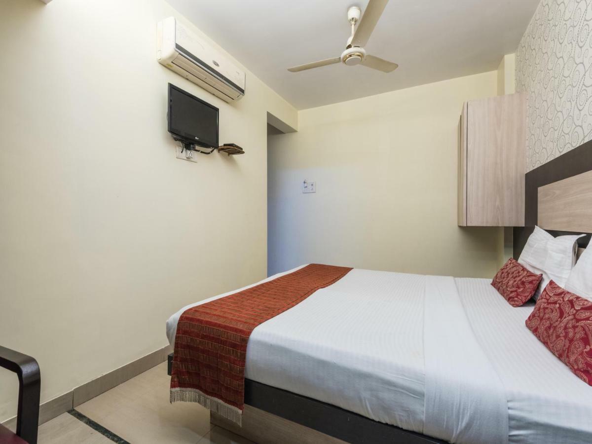 Oyo 3287 Hotel Mansarovar 나비뭄바이 외부 사진