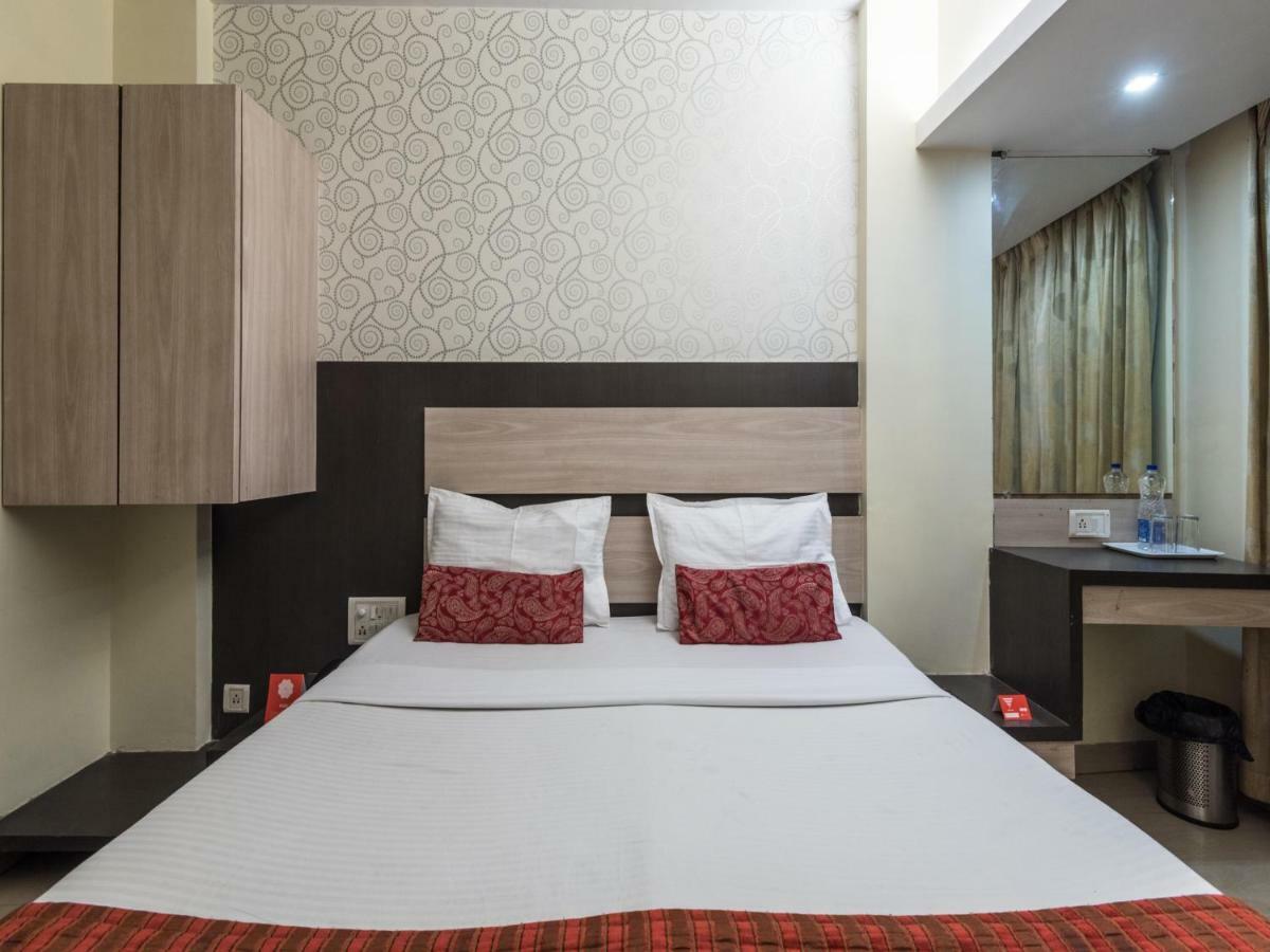 Oyo 3287 Hotel Mansarovar 나비뭄바이 외부 사진