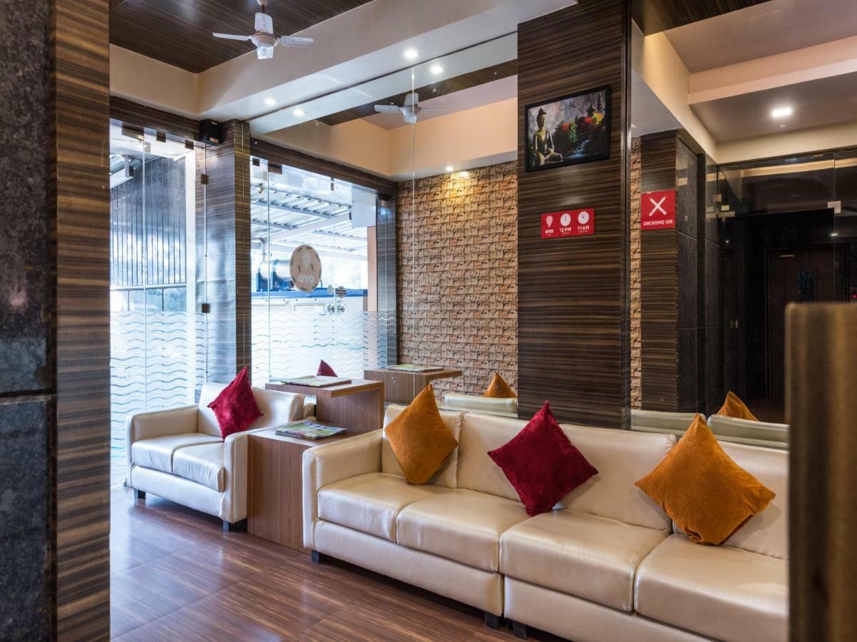 Oyo 3287 Hotel Mansarovar 나비뭄바이 외부 사진
