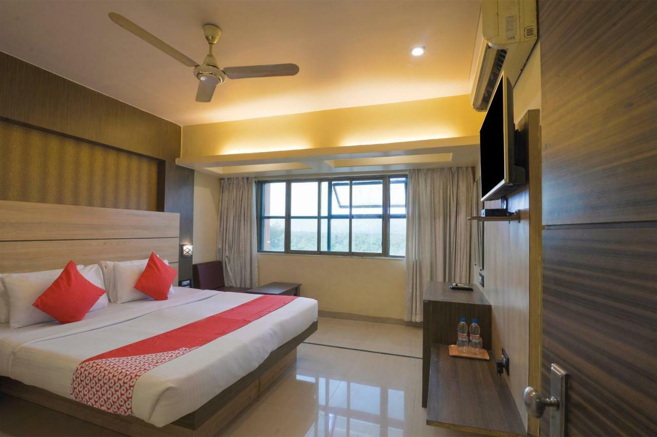 Oyo 3287 Hotel Mansarovar 나비뭄바이 외부 사진